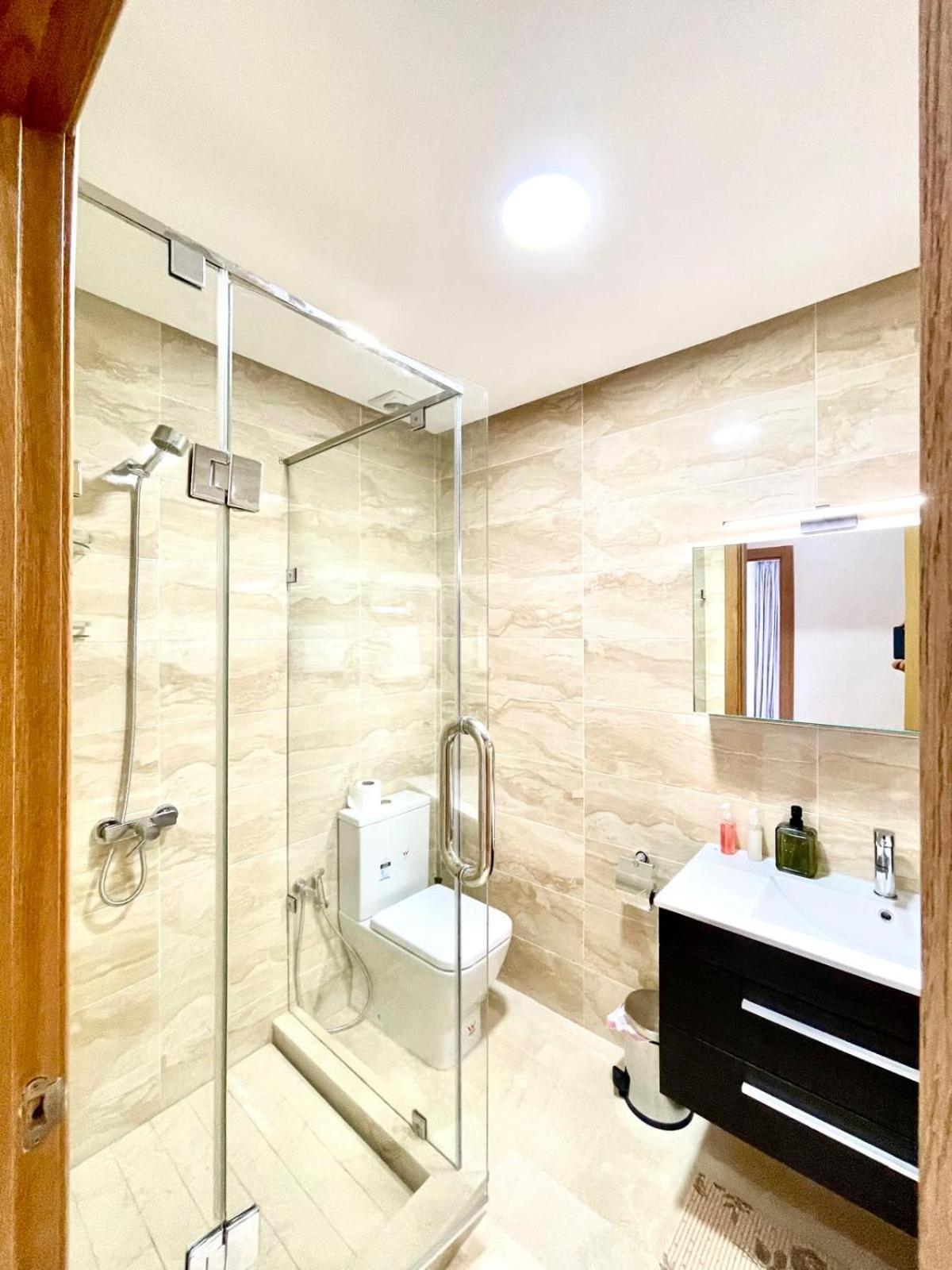 Modern Elegance With Sea Views In Central Tangier - Steps To Beach, Train And Attractions! ภายนอก รูปภาพ