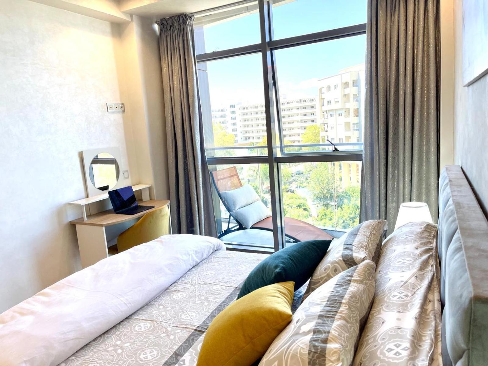 Modern Elegance With Sea Views In Central Tangier - Steps To Beach, Train And Attractions! ภายนอก รูปภาพ