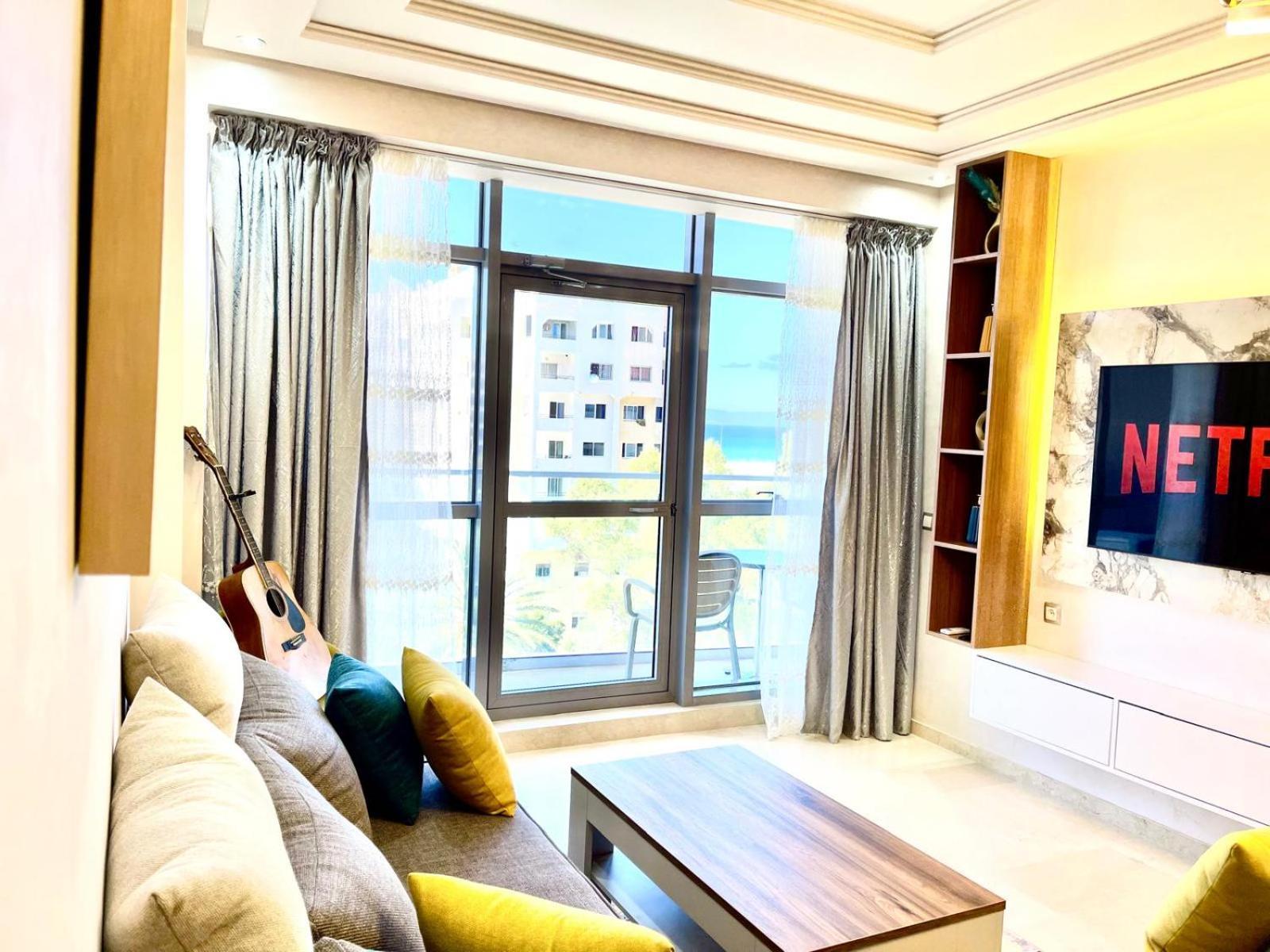 Modern Elegance With Sea Views In Central Tangier - Steps To Beach, Train And Attractions! ภายนอก รูปภาพ